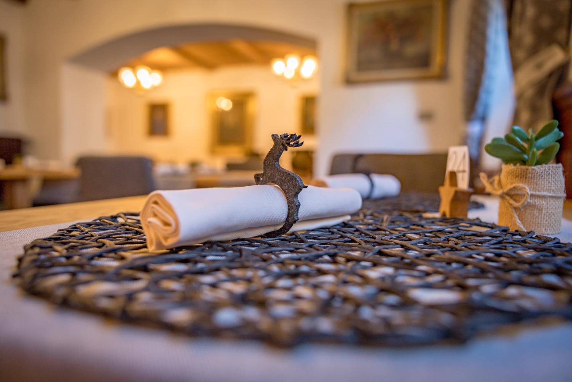 Il Cavallino - Albergo & Appartamenti Sappada Eksteriør billede
