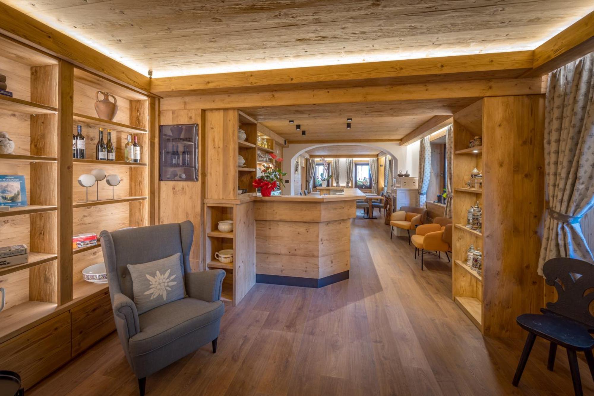 Il Cavallino - Albergo & Appartamenti Sappada Eksteriør billede