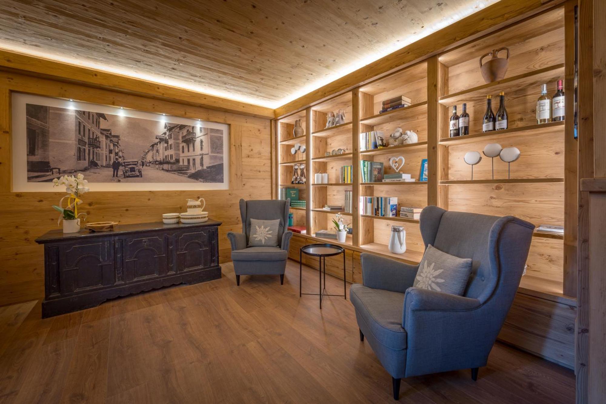 Il Cavallino - Albergo & Appartamenti Sappada Eksteriør billede