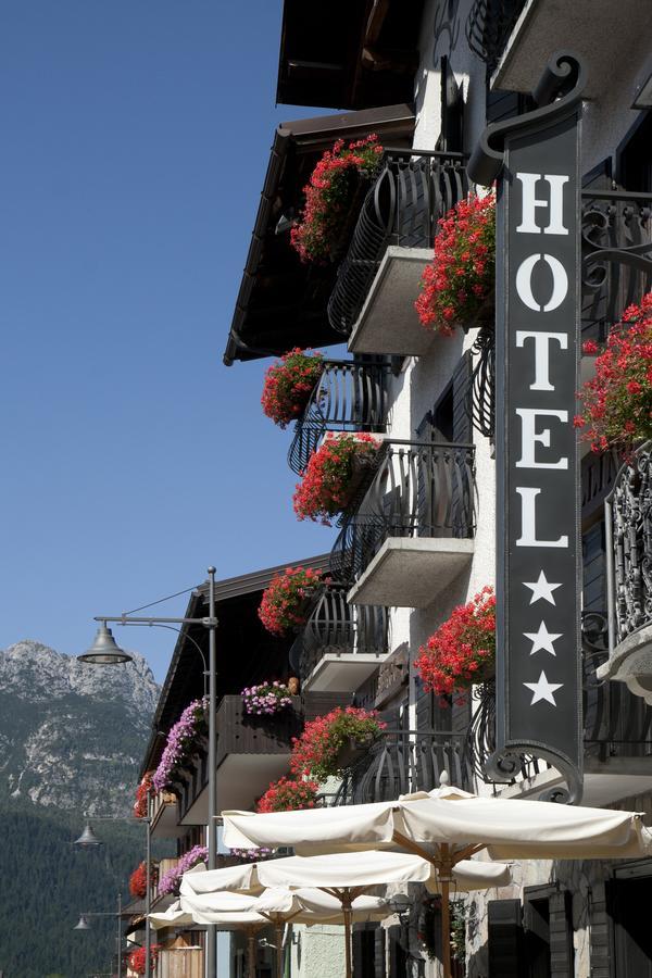 Il Cavallino - Albergo & Appartamenti Sappada Eksteriør billede